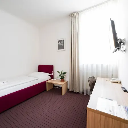 酒店 Mini Akord 俄斯特拉发