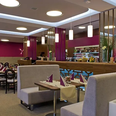 Mini Akord 俄斯特拉发